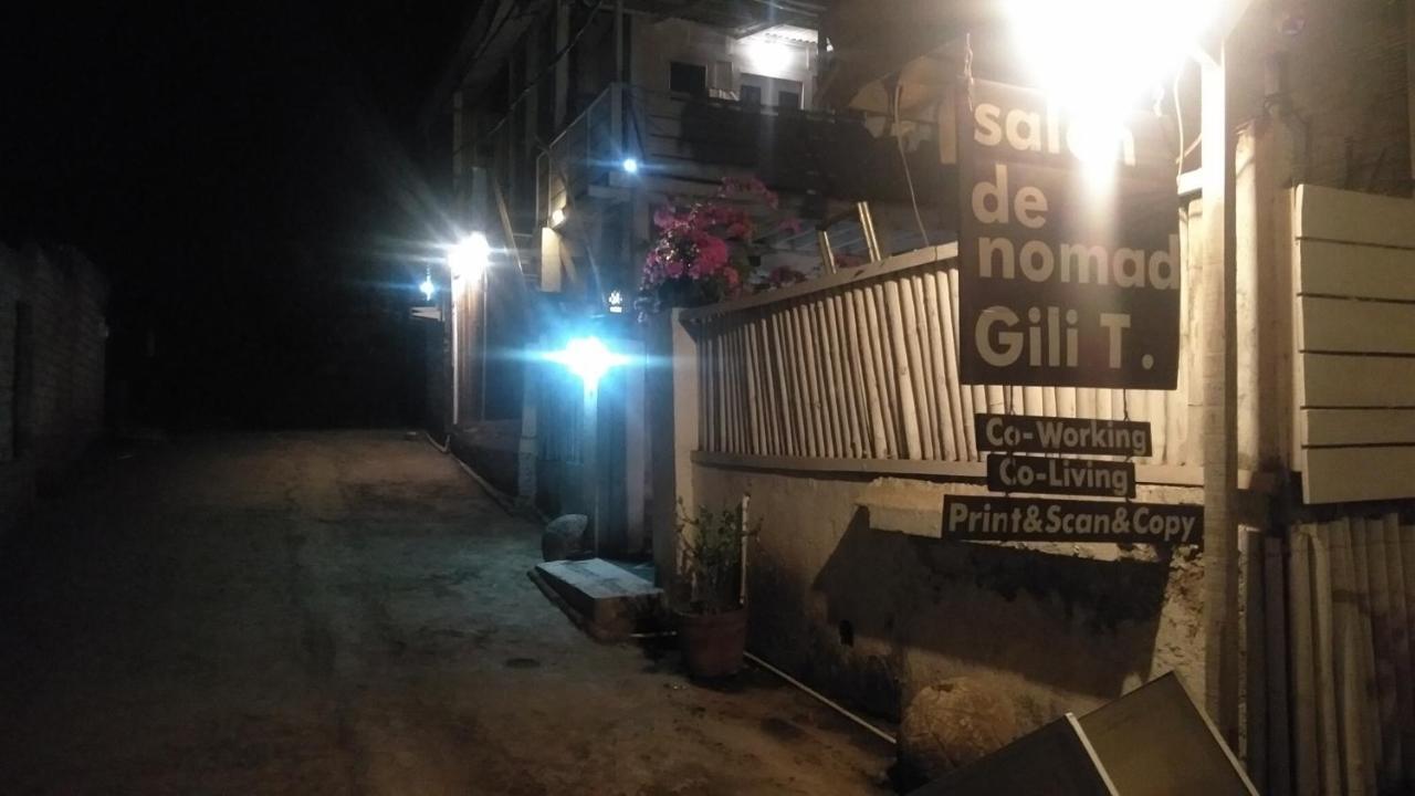 Salon De Nomad Gili T. Bed & Breakfast Gili Trawangan Exterior photo